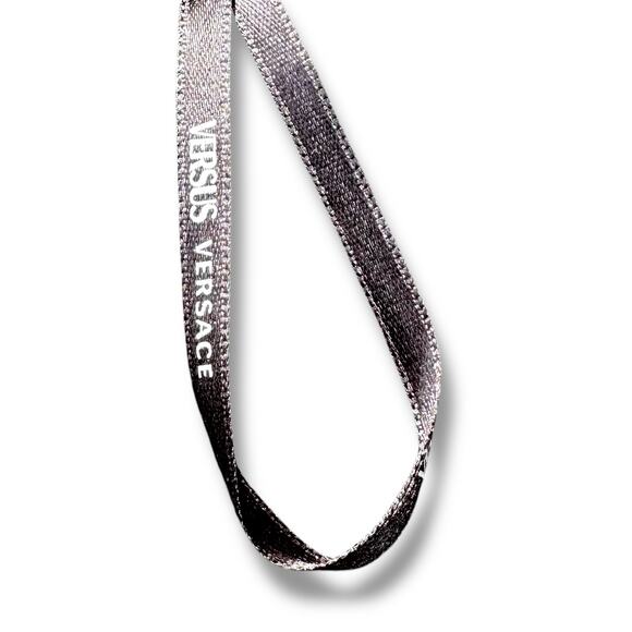 Versace Versus Shorts Tessuto Bermuda Womens 30" Black Pleated Wool Luxury Italy - Picture 16 of 16